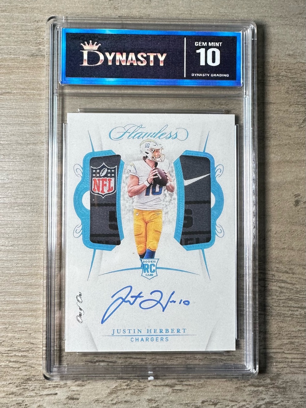 Justin Herbert Rookie Signed Patch Panini Gem Mint 10 Novelty Football Card.